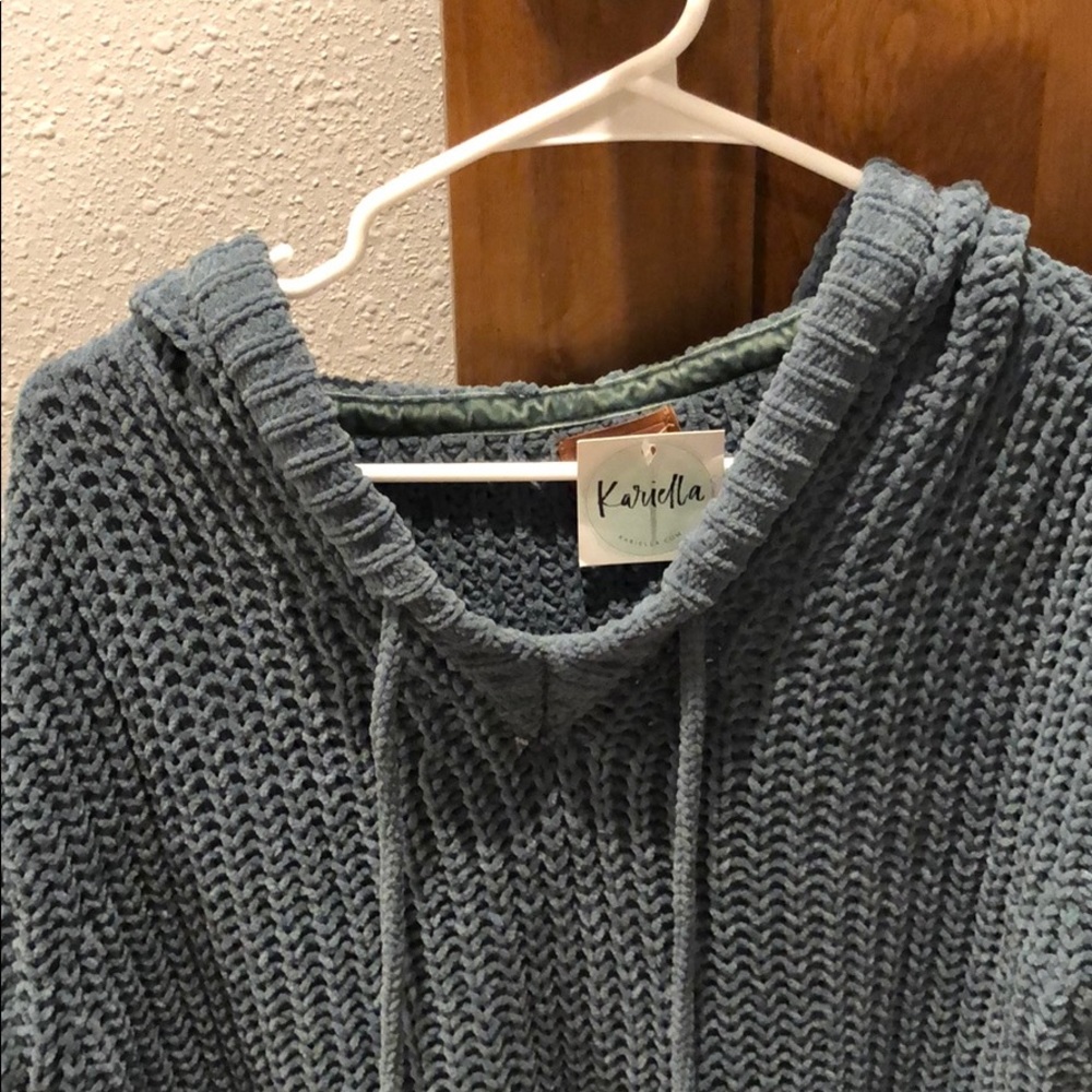 Sweater - Picture 2 of 2
